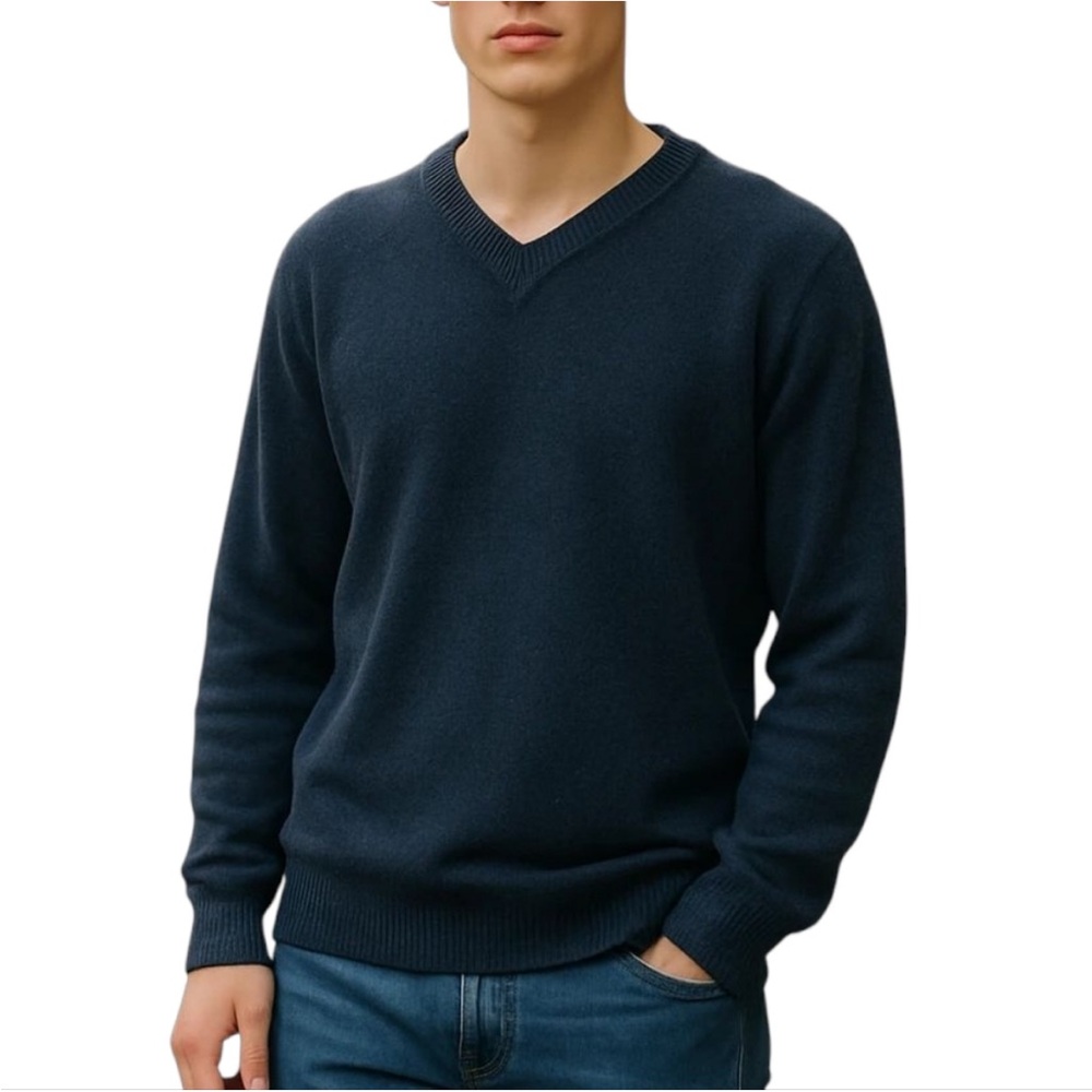 L.L. Bean Lambswool V-Neck Sweater Navy‎ Blue Large